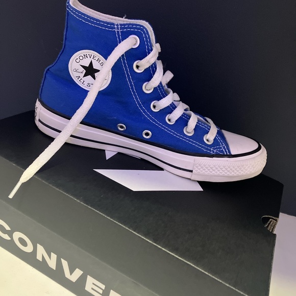 COPY - Bright blue converse!! BRAND NEW!!!! - Picture 2 of 2
